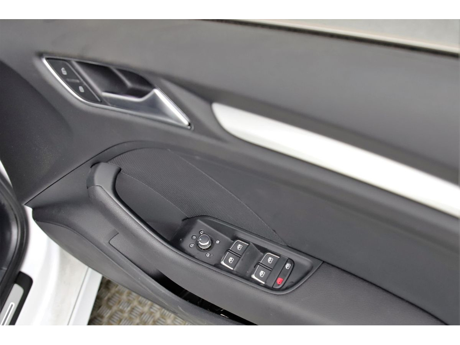 Audi A3 1.4 TFSI S-TRONIC S-LINE SALOON *HALF LEATHER*SPORT SEATS*DIG DASH* — thumbnail 27