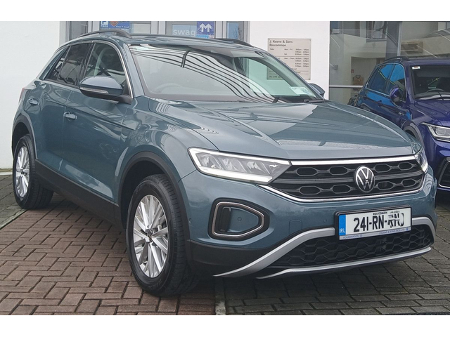2024 VOLKSWAGEN T-ROC LIFE 2.0 TDI 116HP *REAR VIEW CAMERA, APP CONNECT, PARK ASSIST*