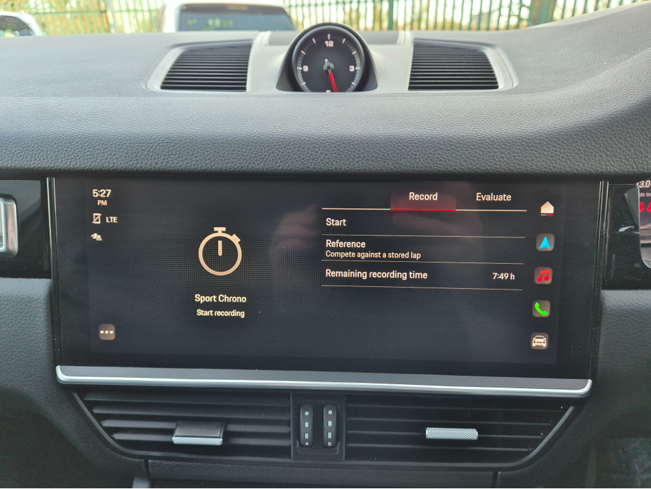 2023 Porsche Cayenne 3.0L Petrol Plug-in Hybrid For Sale Images