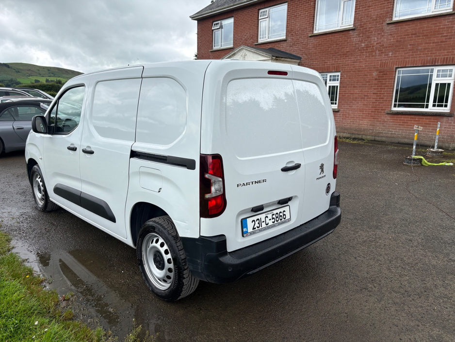 2023 Peugeot Partner 1.5L Diesel For Sale Images
