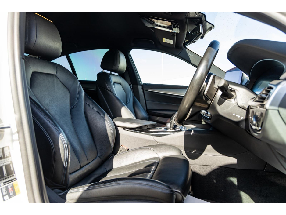 BMW 5 Series 530E M SPORT M PERFORMANCE *1 YEAR WARRANTY* — thumbnail 30