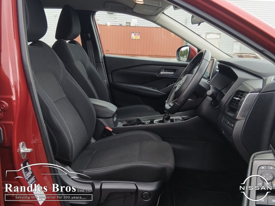 Nissan Qashqai 1.3 PET SV — thumbnail 10