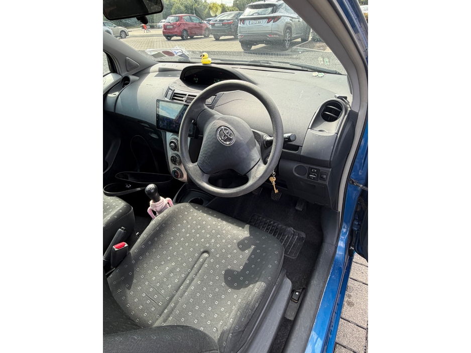 Toyota Yaris NG 1.3L STRATA 3DR — thumbnail 8