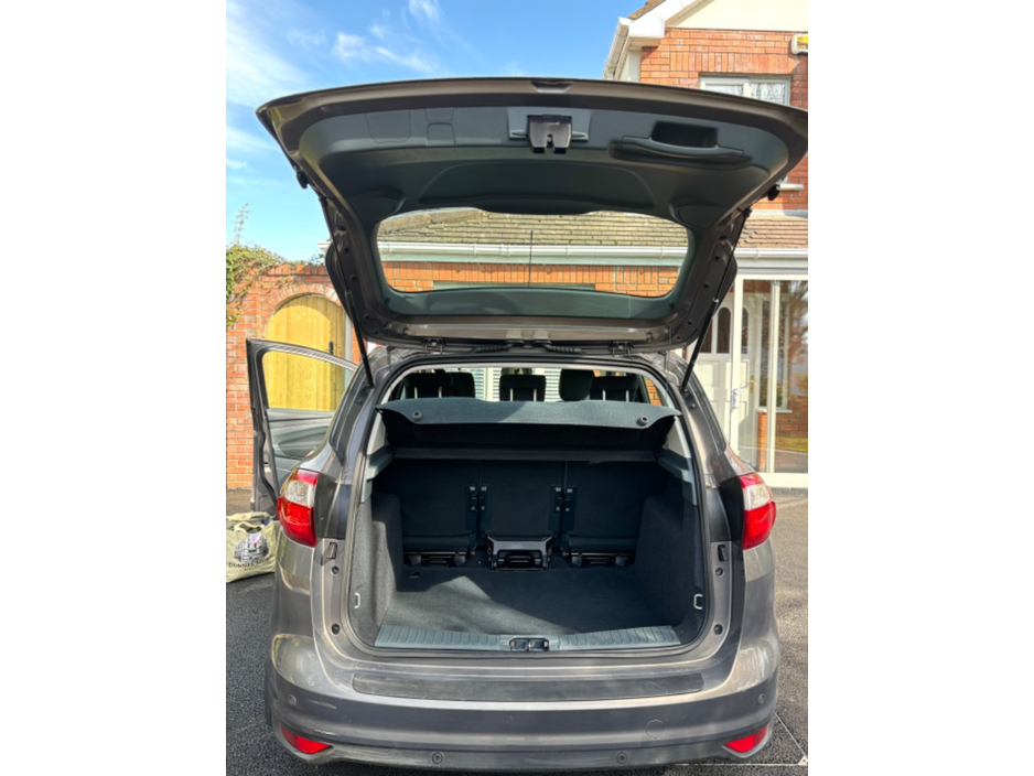 Ford C-Max 1.0 ZETEC ECOBOOST 125PS 5DR — thumbnail 4