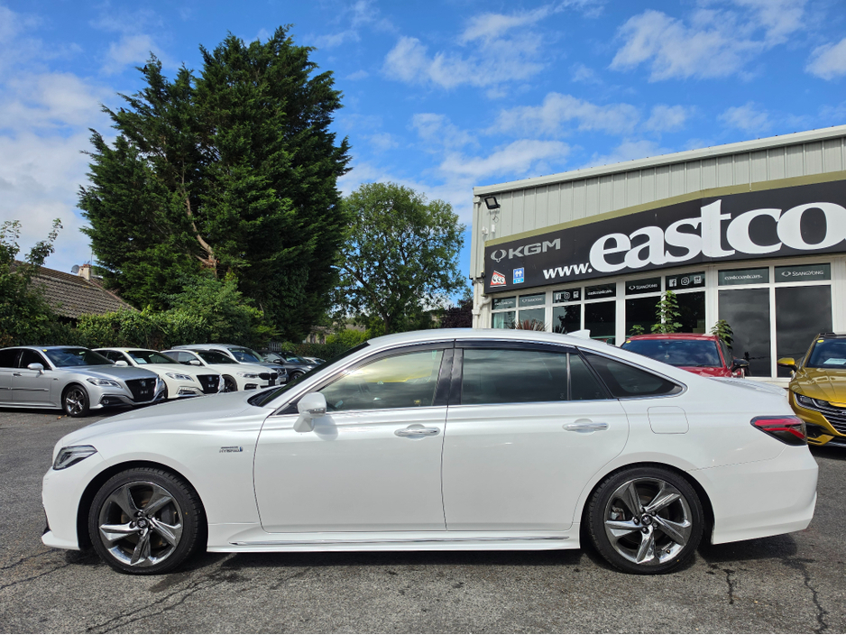 2021 Toyota Crown 3.5L Petrol Hybrid For Sale Images