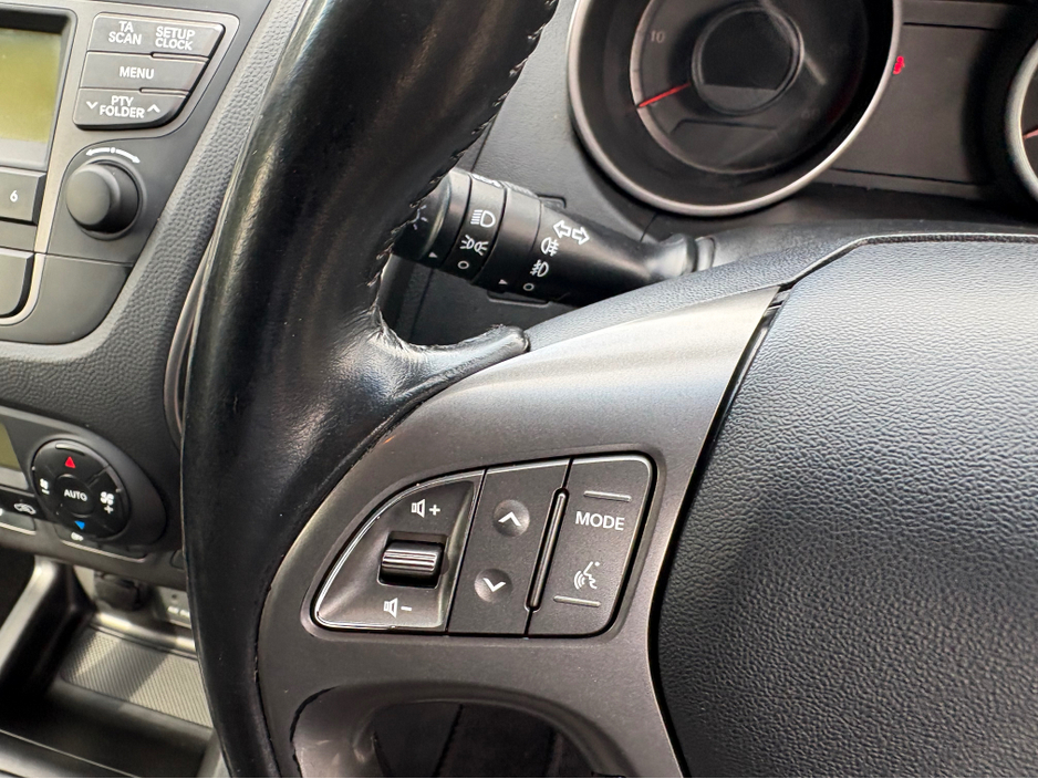 2014 Hyundai ix35 1.7L Diesel For Sale Images