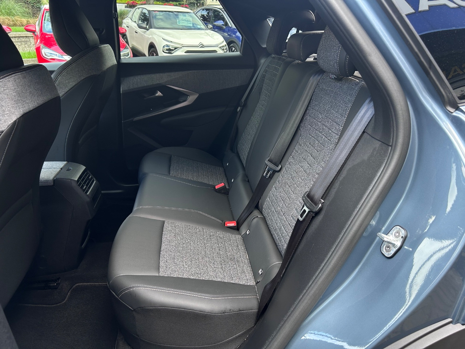 2025 Peugeot 3008 1.2L Petrol For Sale Images