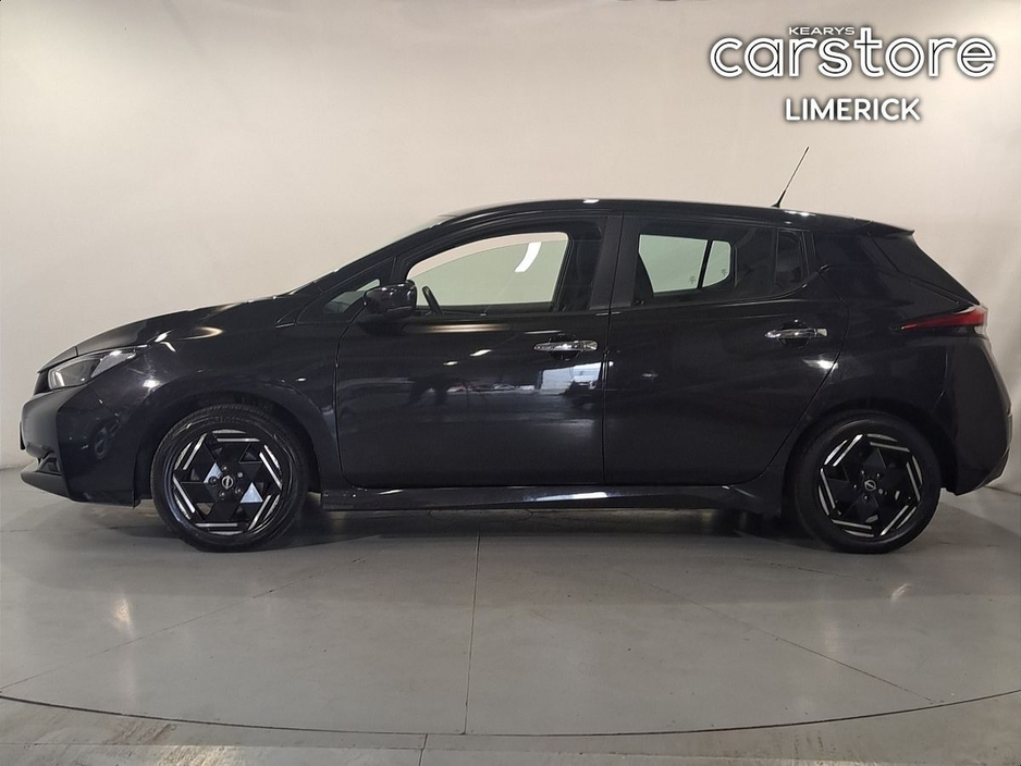 Nissan Leaf Leaf Acenta 150 Electric 40kWh Auto — thumbnail 6