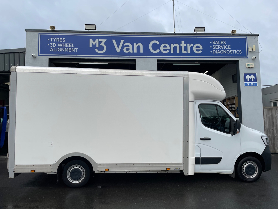 2023 Renault Master 2.3L Diesel For Sale Images