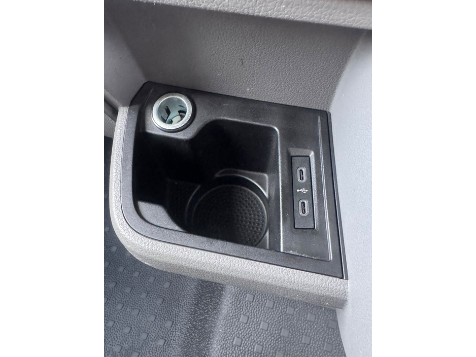 2020 Volkswagen Transporter 2L Diesel For Sale Images