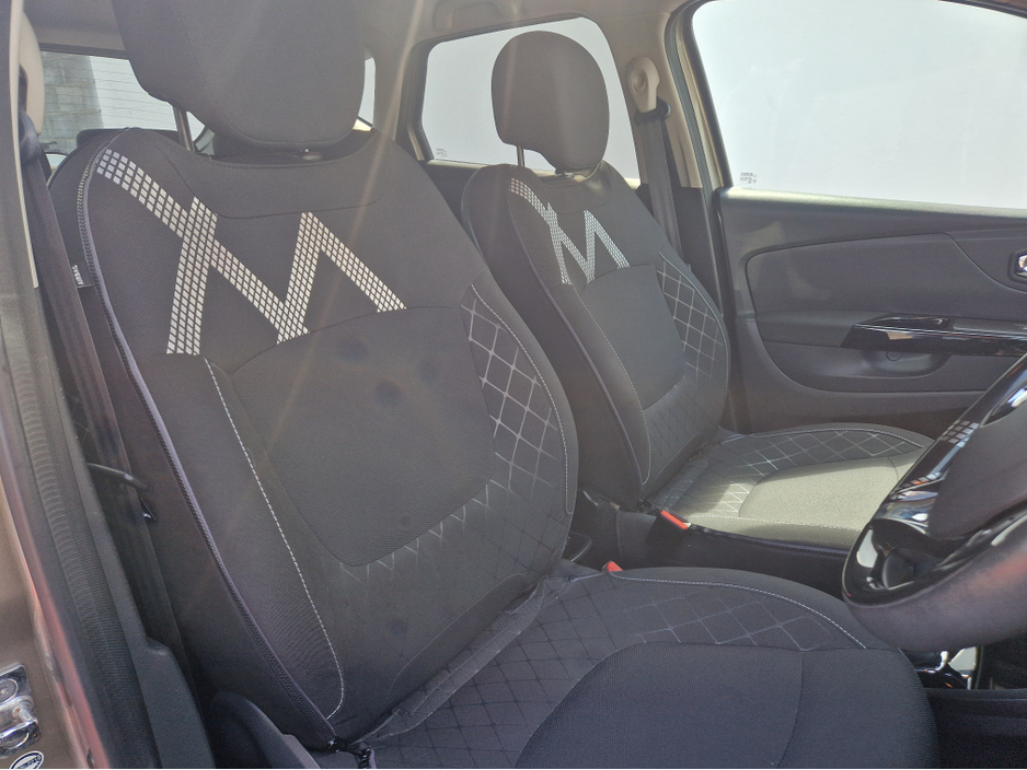 2015 Renault Captur 1.2L Petrol For Sale Images