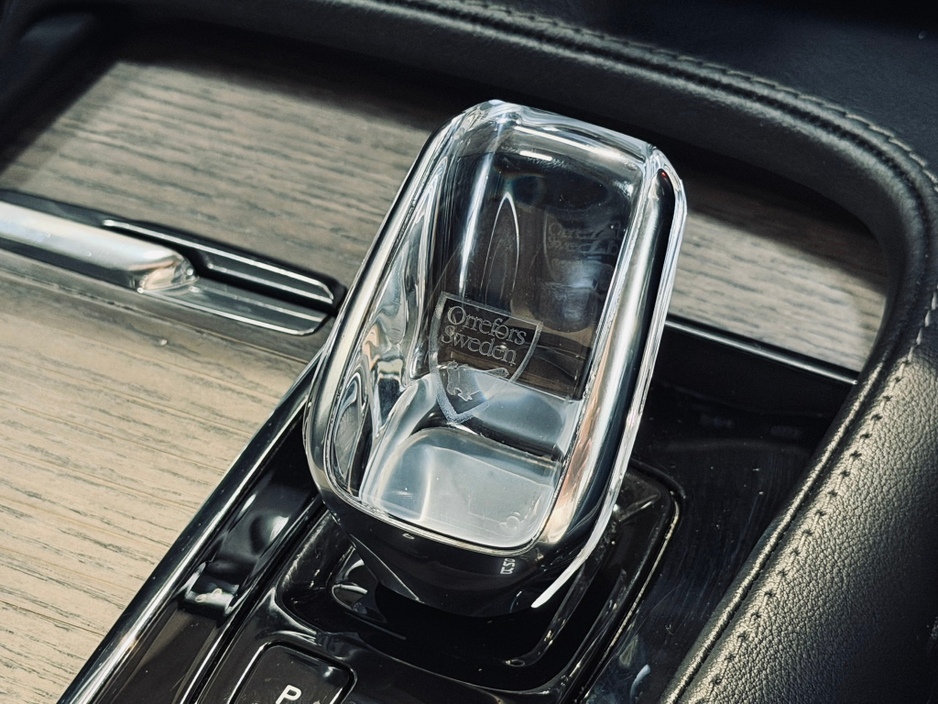 2022 Volvo XC90 2L Petrol Plug-in Hybrid For Sale Images