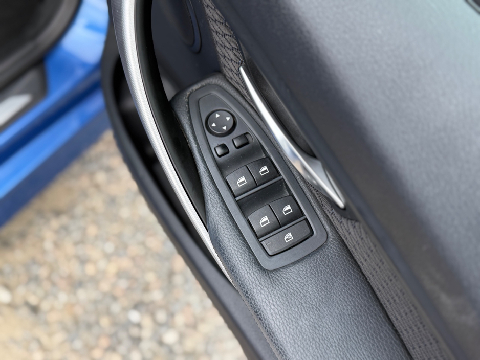 2013 BMW 3 Series 2L Petrol For Sale Images