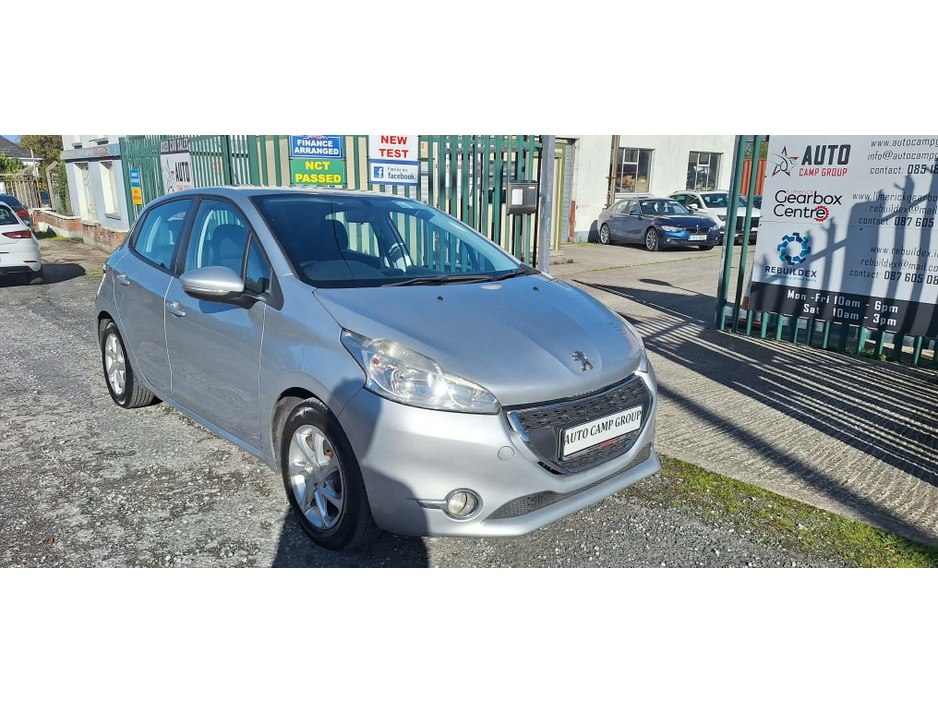 2014 Peugeot 208 For Sale Images