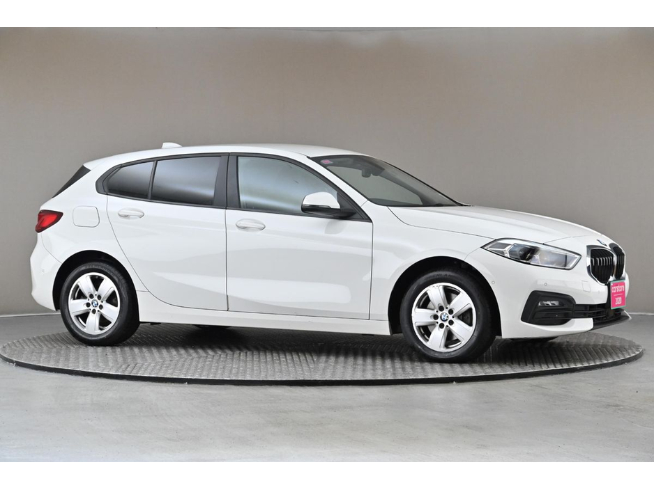 BMW 1 Series 118i AUTO *PARK SENSORS*REVERSE CAM — thumbnail 10