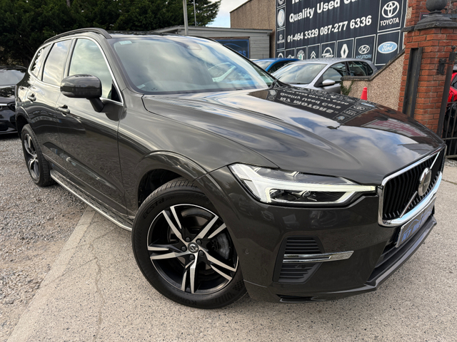 2022 VOLVO XC60 2.0 MOMENTUM AUTO