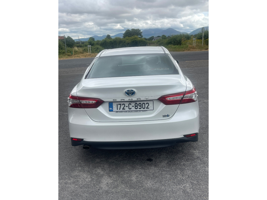 2017 Toyota Camry 2.5L Petrol Hybrid For Sale Images