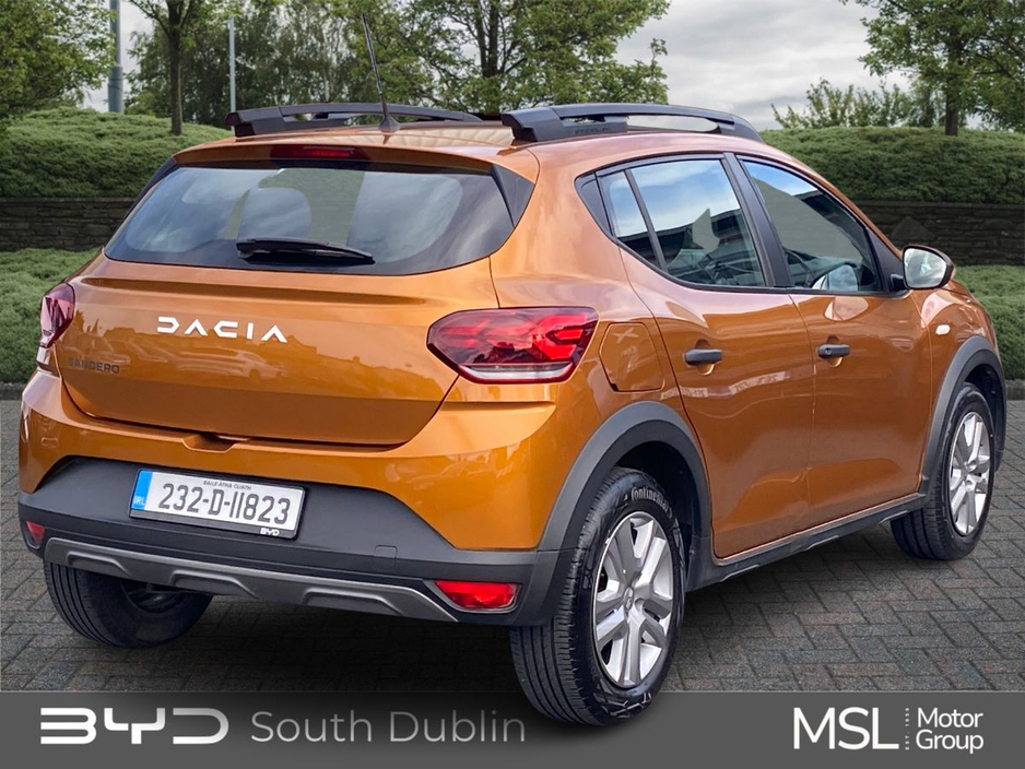Dacia Sandero Stepway Essential Turbo Petrol — thumbnail 3