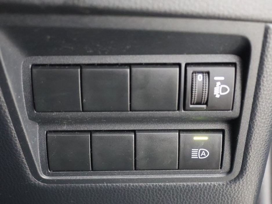 Toyota Yaris Luna Sport Hybrid — thumbnail 17