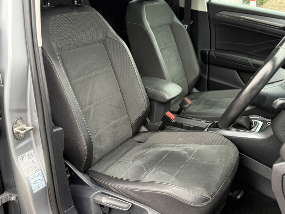 2023 Volkswagen T-Roc 1L Petrol For Sale Images