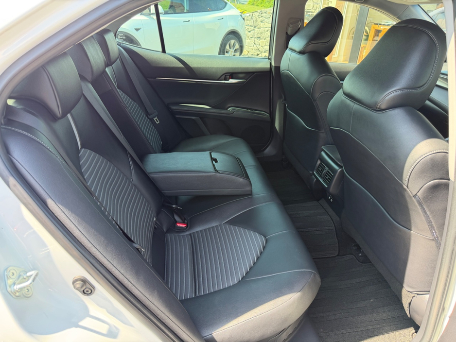 2019 Toyota Camry 2.5L Petrol Hybrid For Sale Images