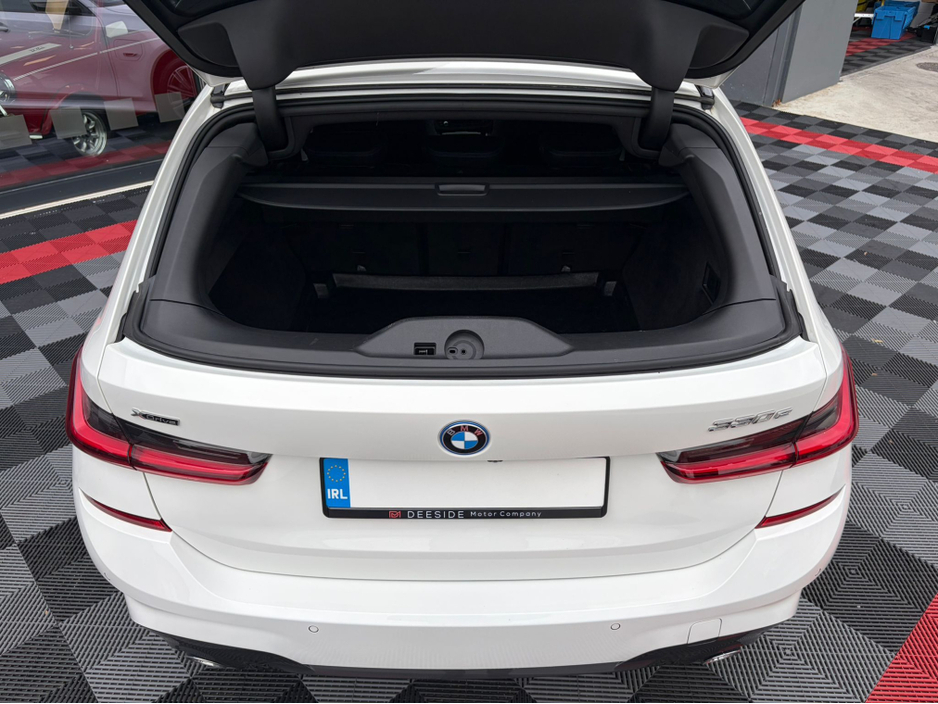 2022 BMW 3 Series 2L Hybrid For Sale Images