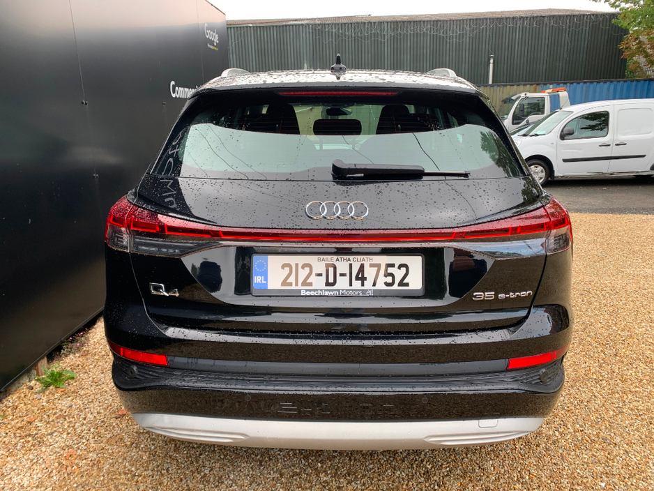 Audi Q4 e-tron E-TRON SPORT 35 EV AUTO // ONE OWNER // FULL SERVICE HISTORY // STUNNING CONDITION // 08/27 NCT AND €120 ROAD TAX // REVERSE CAMERA, HEATED SEATS AND — thumbnail 4