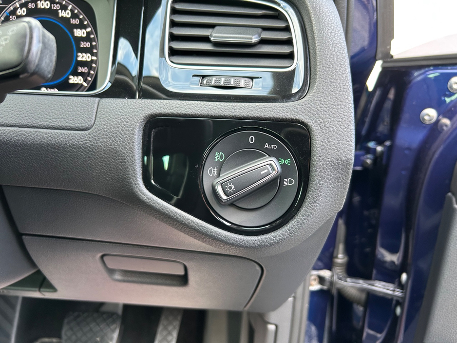 2018 Volkswagen Golf 1.4L Petrol For Sale Images
