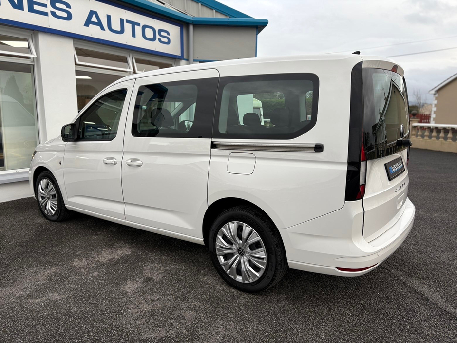 2022 Volkswagen Caddy Maxi Life 2L Diesel For Sale Images