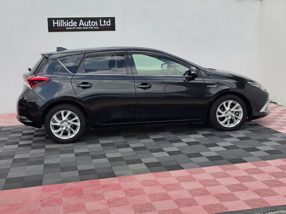 2016 Toyota Auris 1.8L Petrol Hybrid For Sale Images