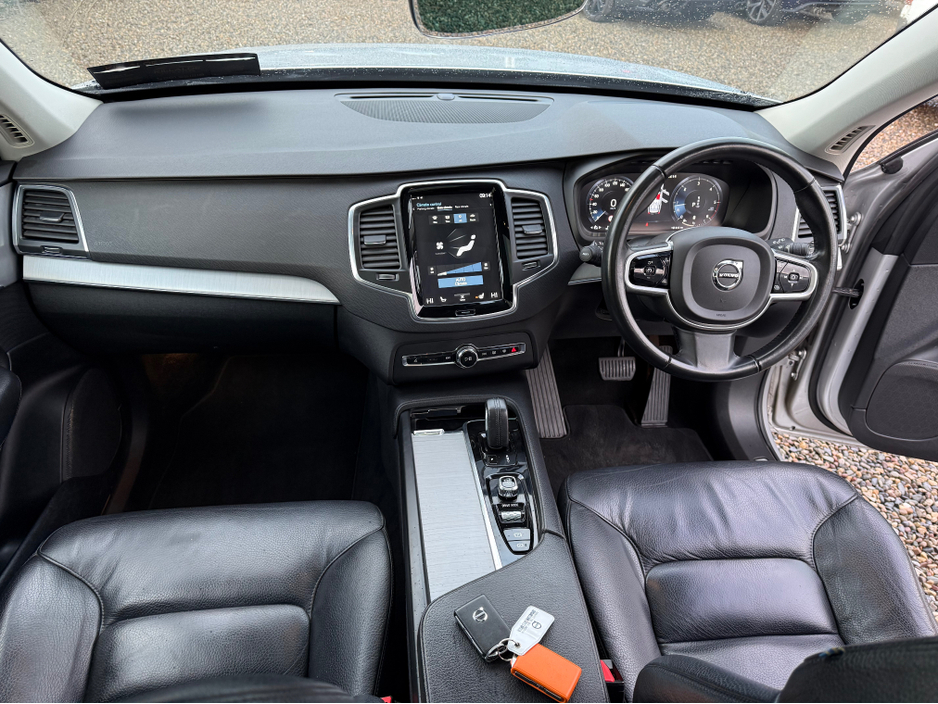 2021 Volvo XC90 2L Diesel For Sale Images