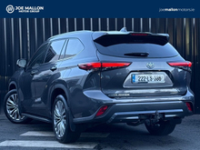 Toyota Highlander SOL AWD 7 Seater.