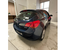 2011 Opel Astra 1.2L Diesel For Sale Images