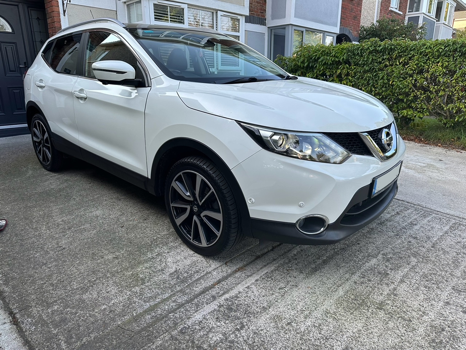 Nissan Qashqai 1.5 DCI TEKNA 110PS 5DR