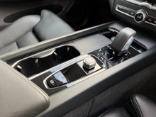 2023 Volvo XC60 2L Petrol Plug-in Hybrid For Sale Images