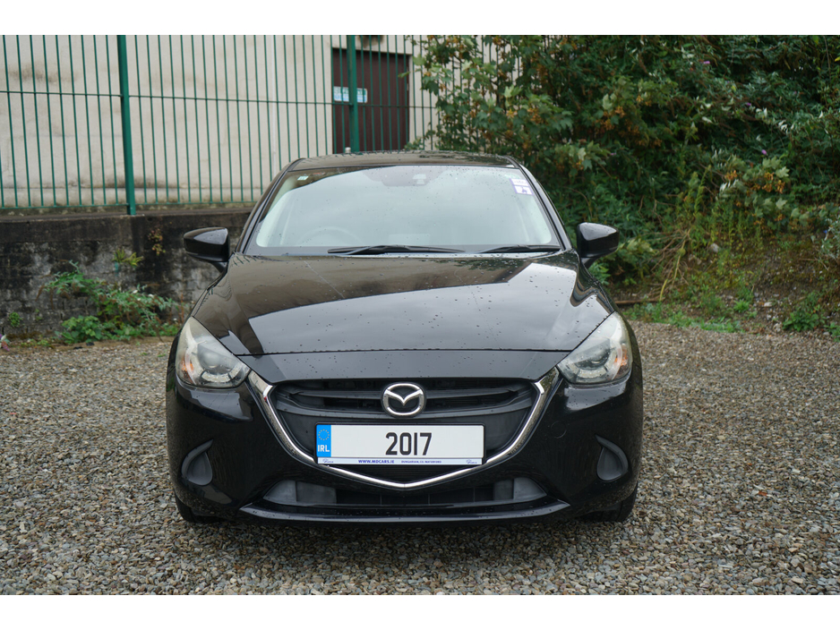 Mazda Demio — thumbnail 2