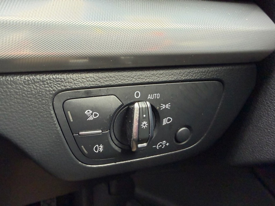 2023 Audi Q5 2L Diesel For Sale Images