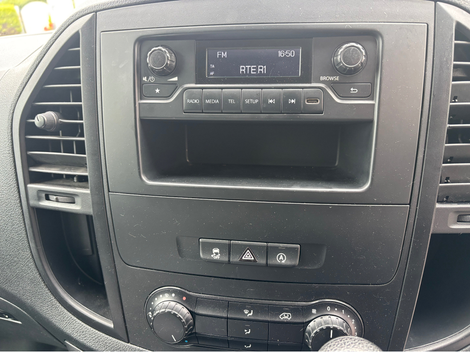 2022 Mercedes-Benz Vito 2.0L Diesel For Sale Images
