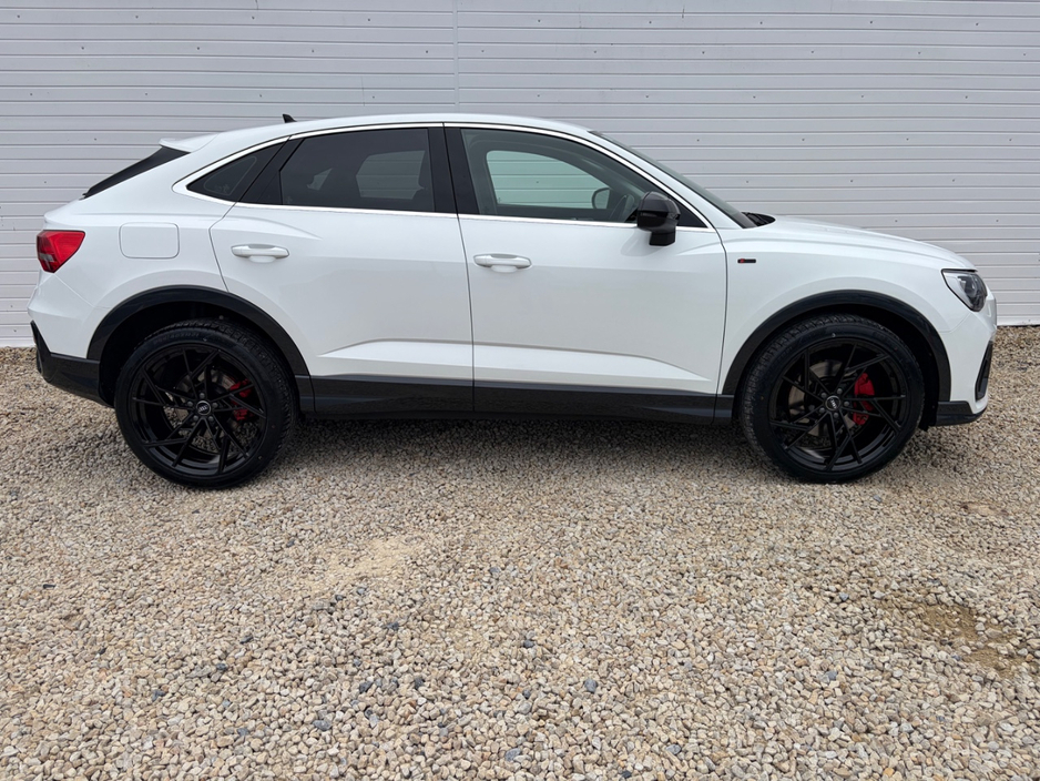 2023 Audi Q3 1.4L Petrol Plug-in Hybrid For Sale Images