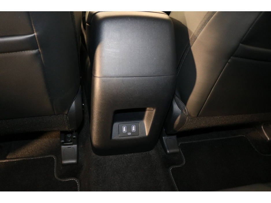 Hyundai Tucson Executive Plus Diesel 1.6L SUV - Avail of 4.9% APR Finance - Very Well-Kept, One Previous Owner and Mooney - — thumbnail 13
