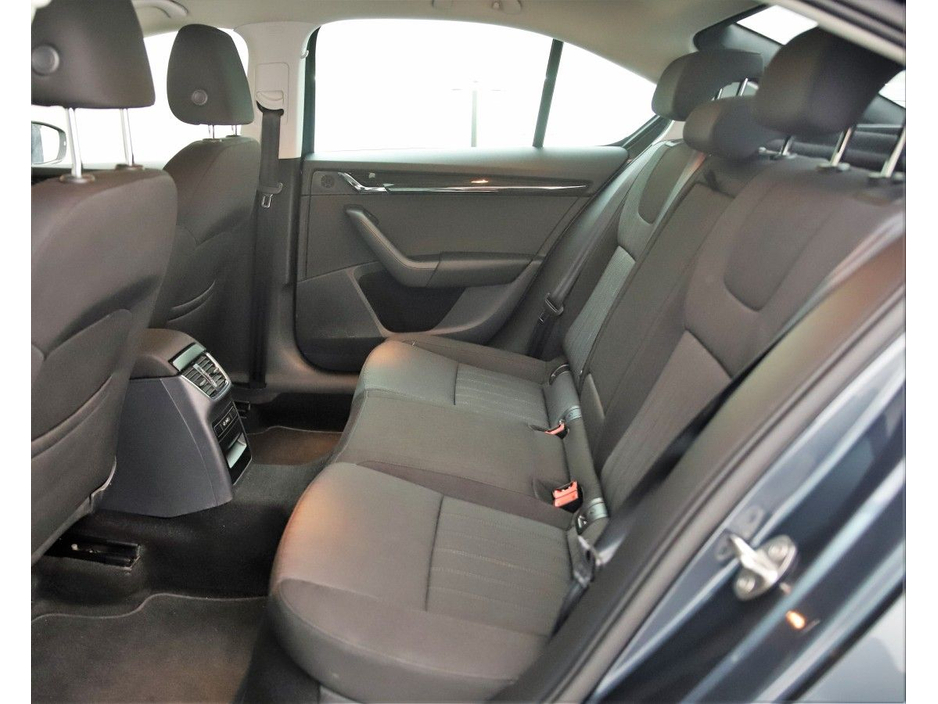 Skoda Octavia 1.0TSI STYLE 115BHP 6SPD *SAT NAV*CARPLAY*ANDROID AUTO*REVESE CAM* — thumbnail 16