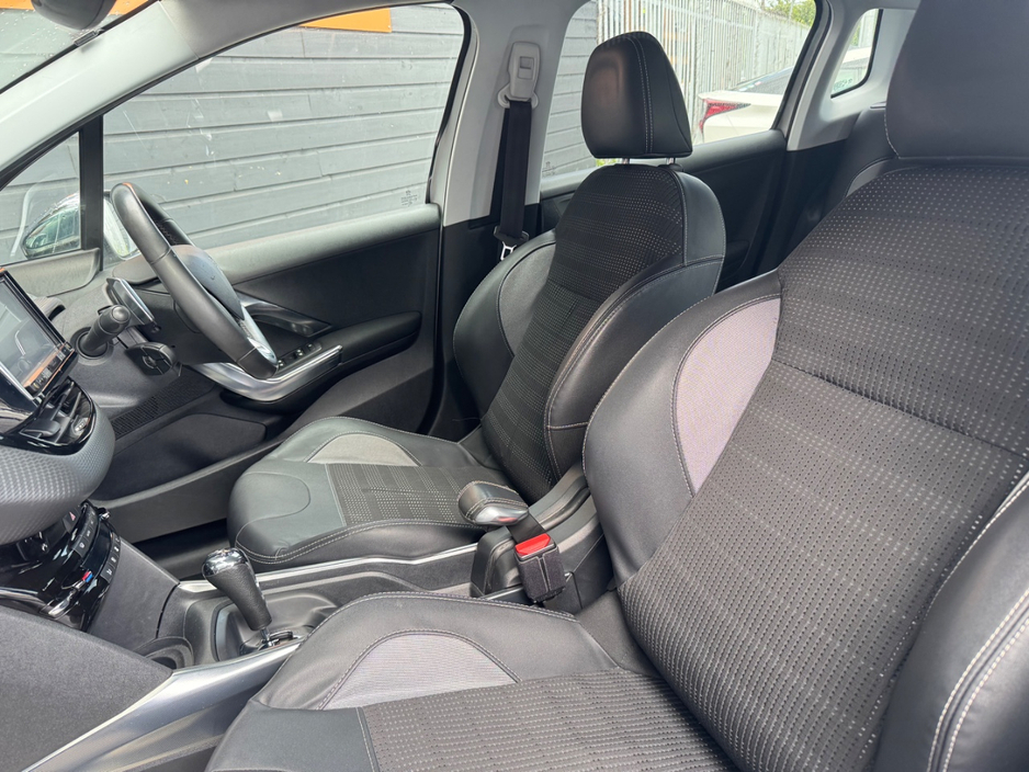 Peugeot 2008 1.2 ACTIVE AUTO 5DR — thumbnail 11