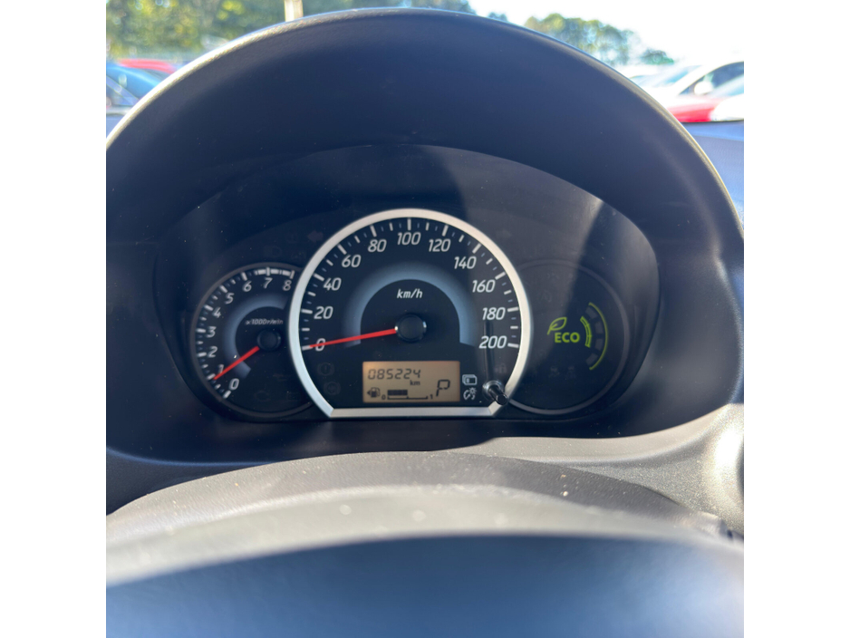 Mitsubishi Mirage — thumbnail 24