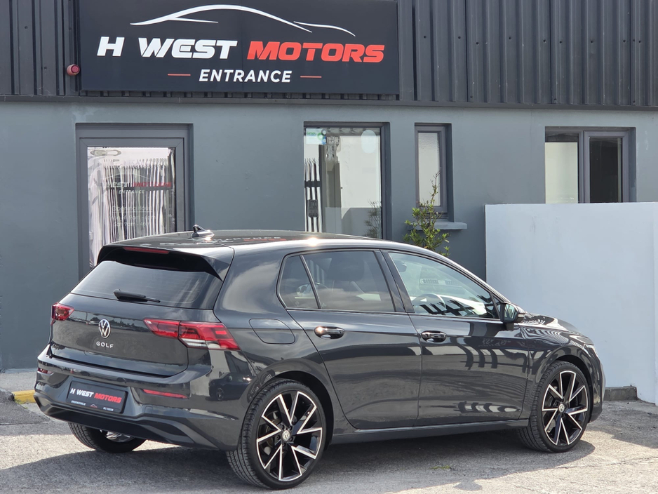 2023 Volkswagen Golf 1.5L Petrol For Sale Images