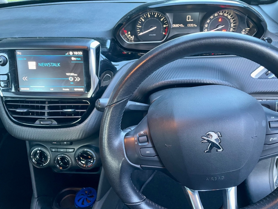 Peugeot 208 ACTIVE 1.2 82 4DR — thumbnail 7