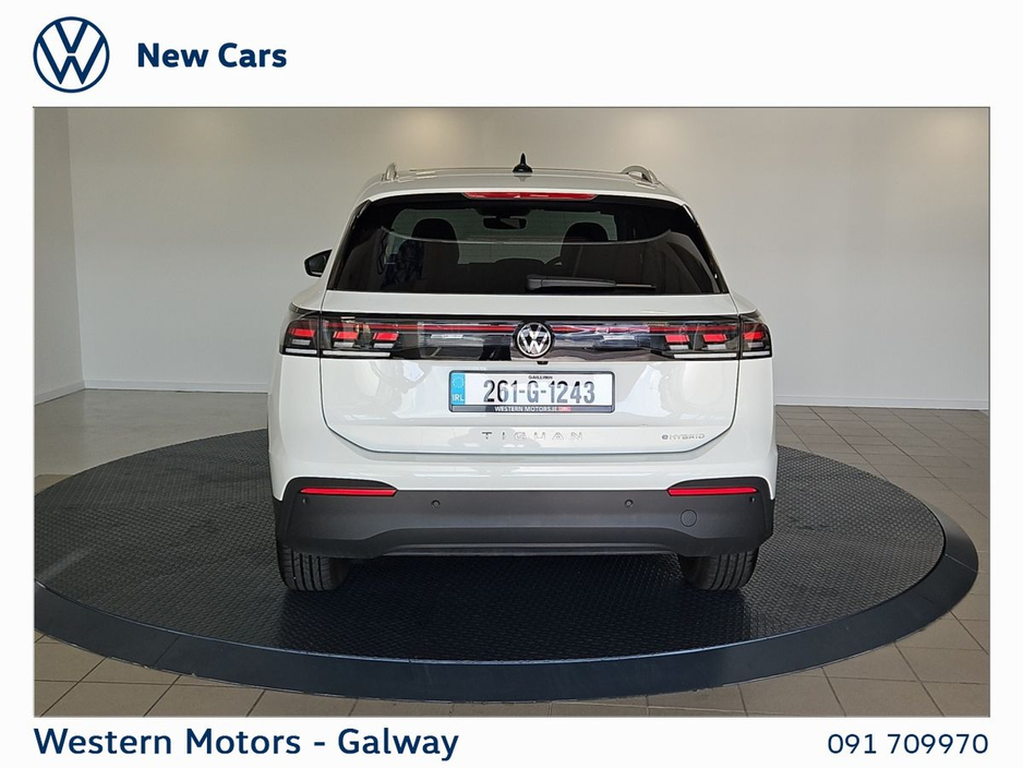 Volkswagen Tiguan Edition 75 PHEV 204HP DSG, Panoramic Roof, Heated Seats, Keyless Entry,Sat Nav,App Connect,Elec Bootlid + much more — thumbnail 13