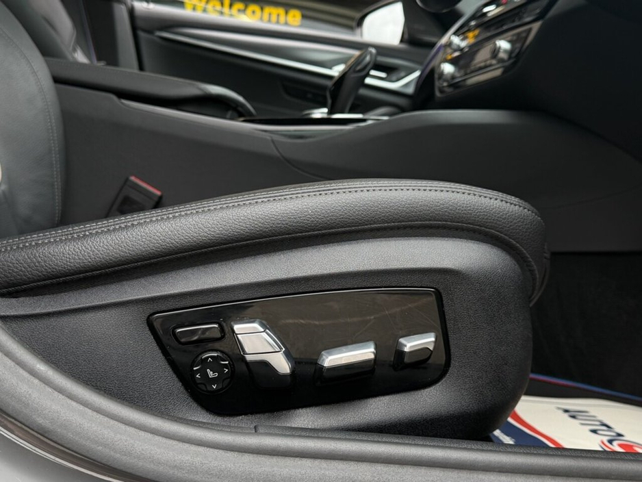 2022 BMW 5 Series 2L Diesel Hybrid For Sale Images