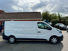 2021 Renault Trafic 2L Diesel For Sale Images