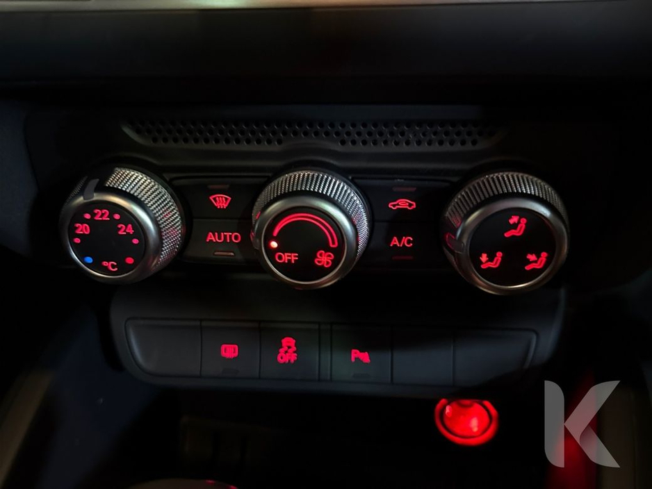 Audi A1 1.0 TFSI AUTOMATIC - FACTORY ALLOYS - FLAT BOTTOM STEERING WHEEL - LOW MILEAGE - ALLOY WHEELS - — thumbnail 20