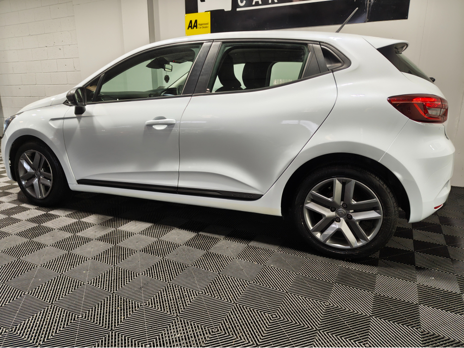2022 Renault Clio 1L Petrol For Sale Images